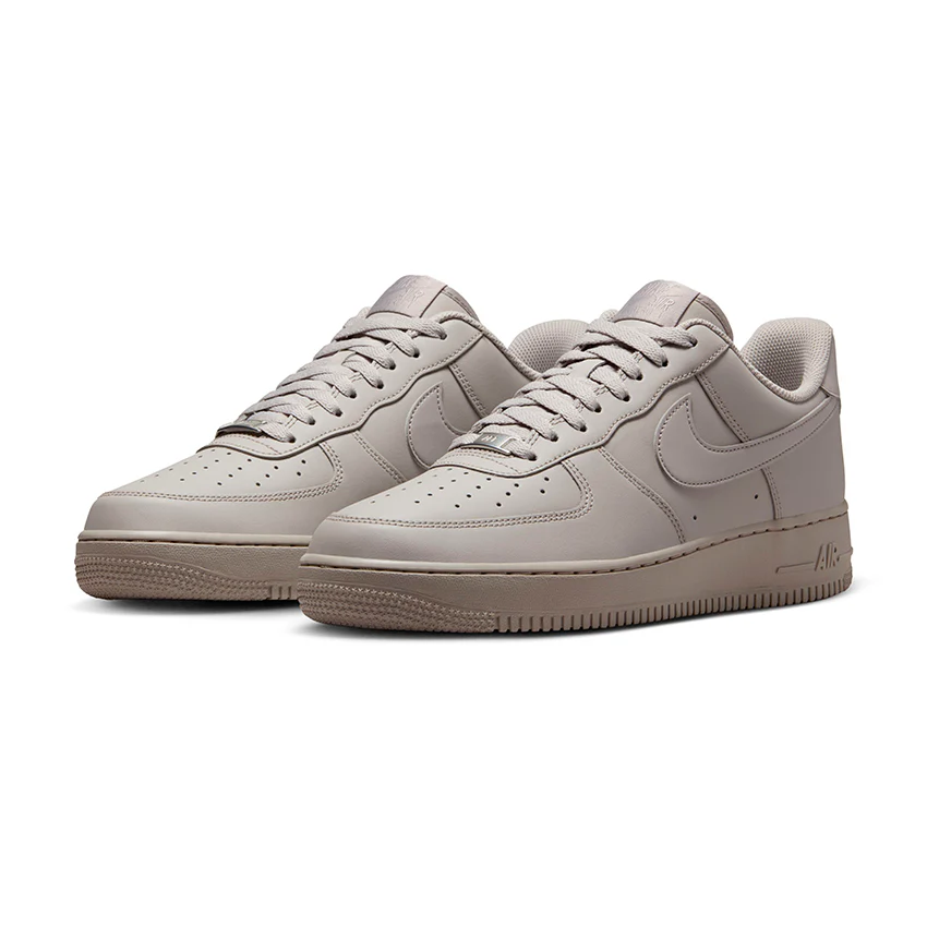AIR FORCE 1 07 ESS 3X HOMBRE IH1698-001 - Image 4