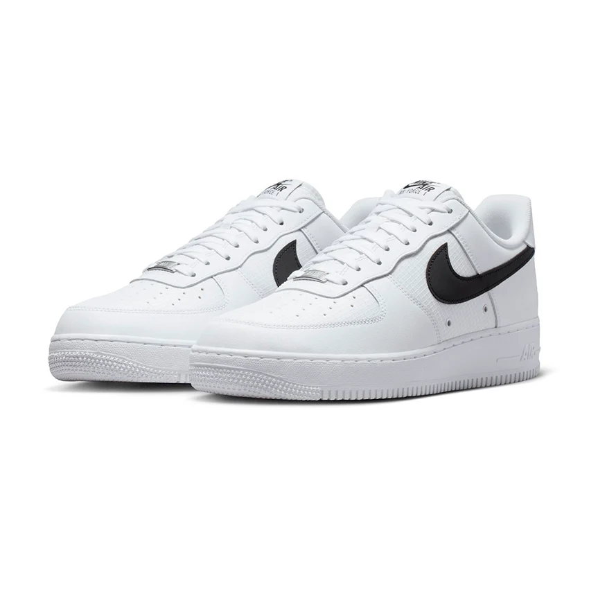 AIR FORCE 1 07 LOW LV8 TECH HOMBRE IR0952-100 - Image 4