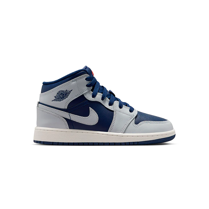 AIR JORDAN 1 MID BG NIÑOS DQ8423-403