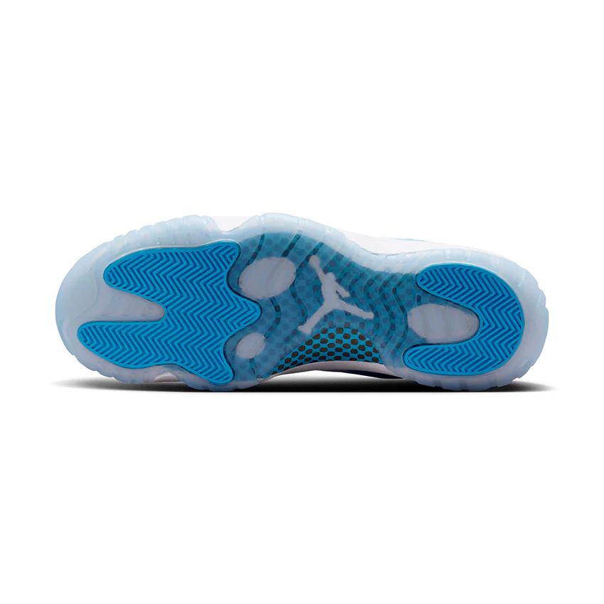 AIR JORDAN 11 RETRO LOW HOMBRE FV5104-100 - Image 2