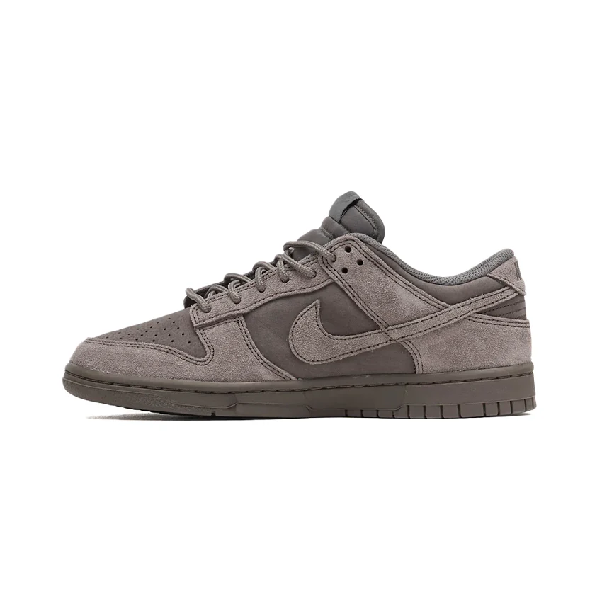 NIKE DUNK LOW RETRO SE NUBUCK HOMBRE IB6651-200 - Image 3