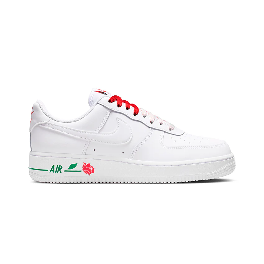 W AIR FORCE 1 07 GFX WOMEN IF0498-100