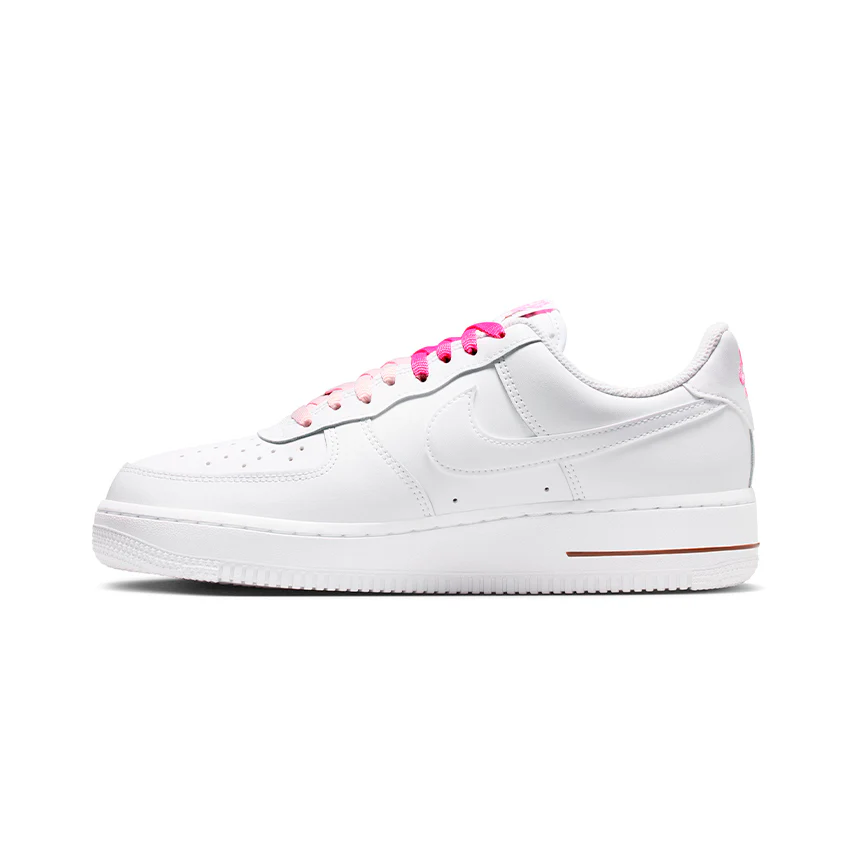 W AIR FORCE 1 07 GFX WOMEN IF0498-102 - Image 3