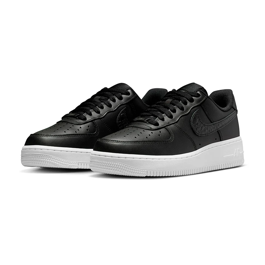 W AIR FORCE 1 07 SE MUJER IO4837-001 - Image 4