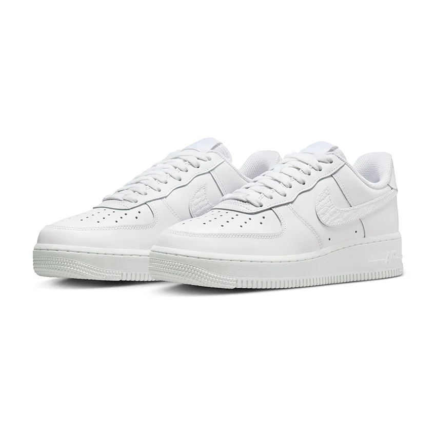W AIR FORCE 1 07 SE MUJER IO4837-100 - Image 4