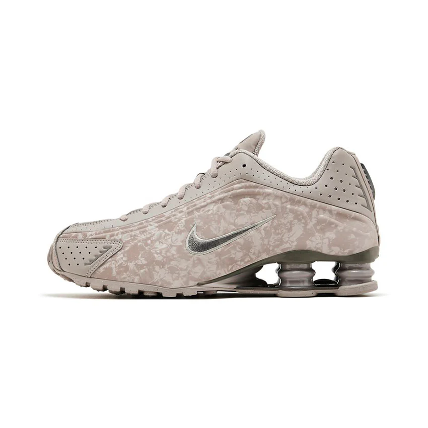 W NIKE SHOX R4 MET MUJER HV0934-001 - Image 3