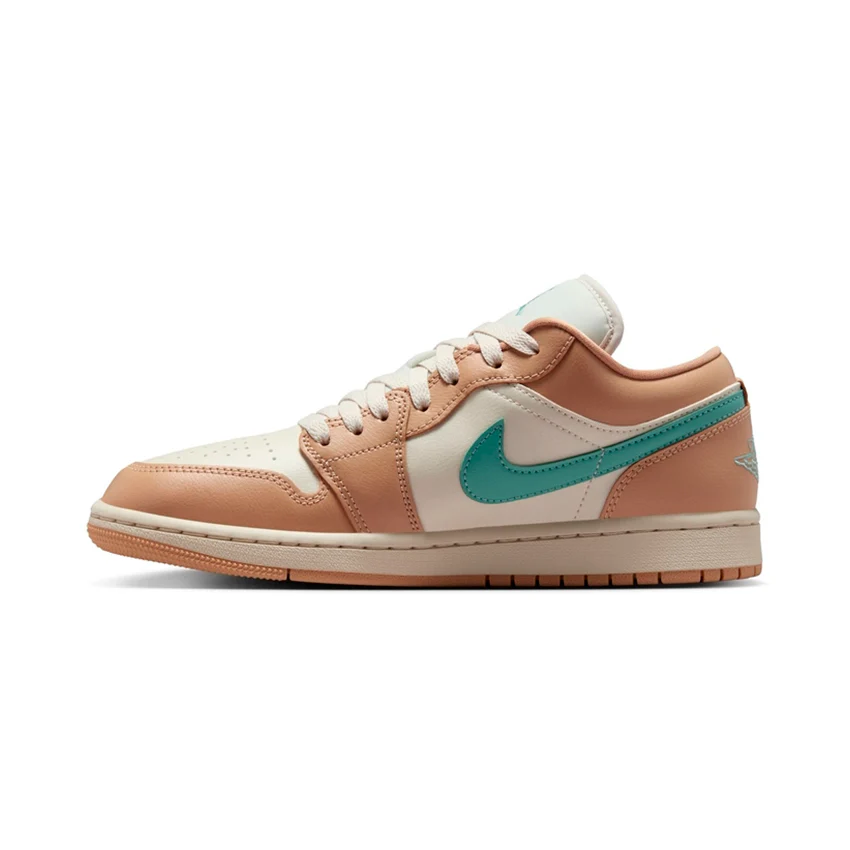 WMNS AIR JORDAN 1 LOW MUJER DC0774-130 - Image 3