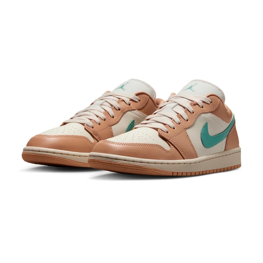 WMNS AIR JORDAN 1 LOW MUJER DC0774-130 - Image 4