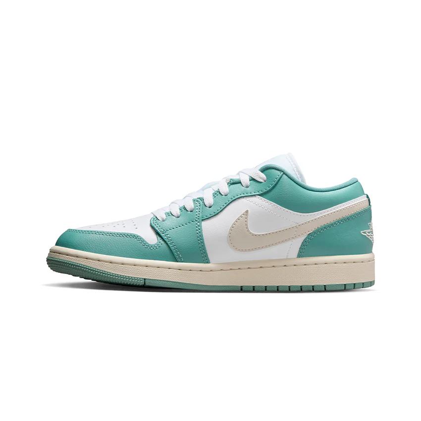 WMNS AIR JORDAN 1 LOW MUJER DC0774-138 - Image 3