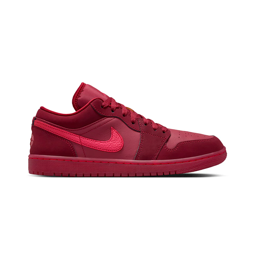 WMNS AIR JORDAN 1 LOW SE MUJER IB7012-600